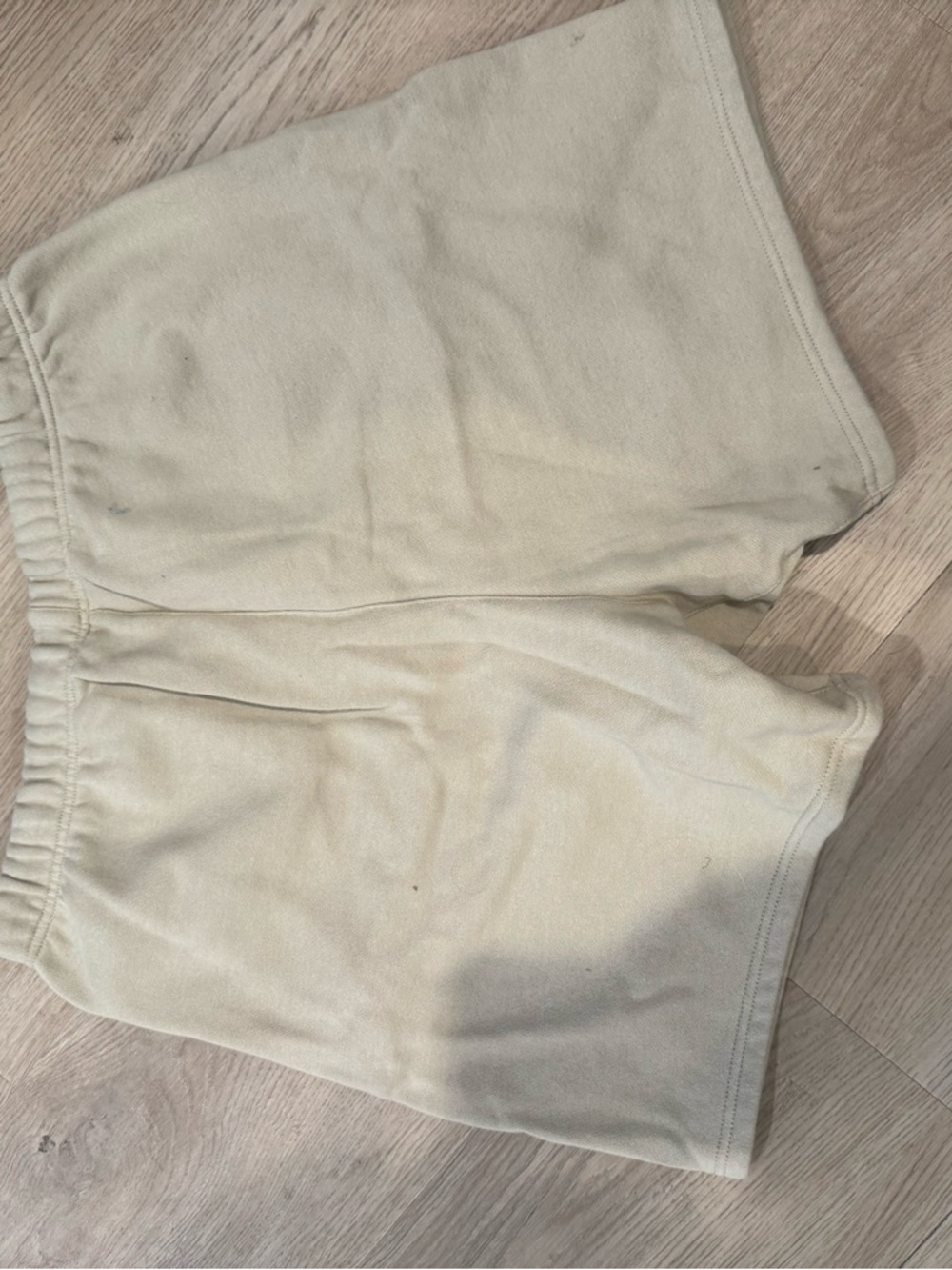 Fear of God ESSENTIALS Men's Tan Lounge Shorts - Picture 2 of 3